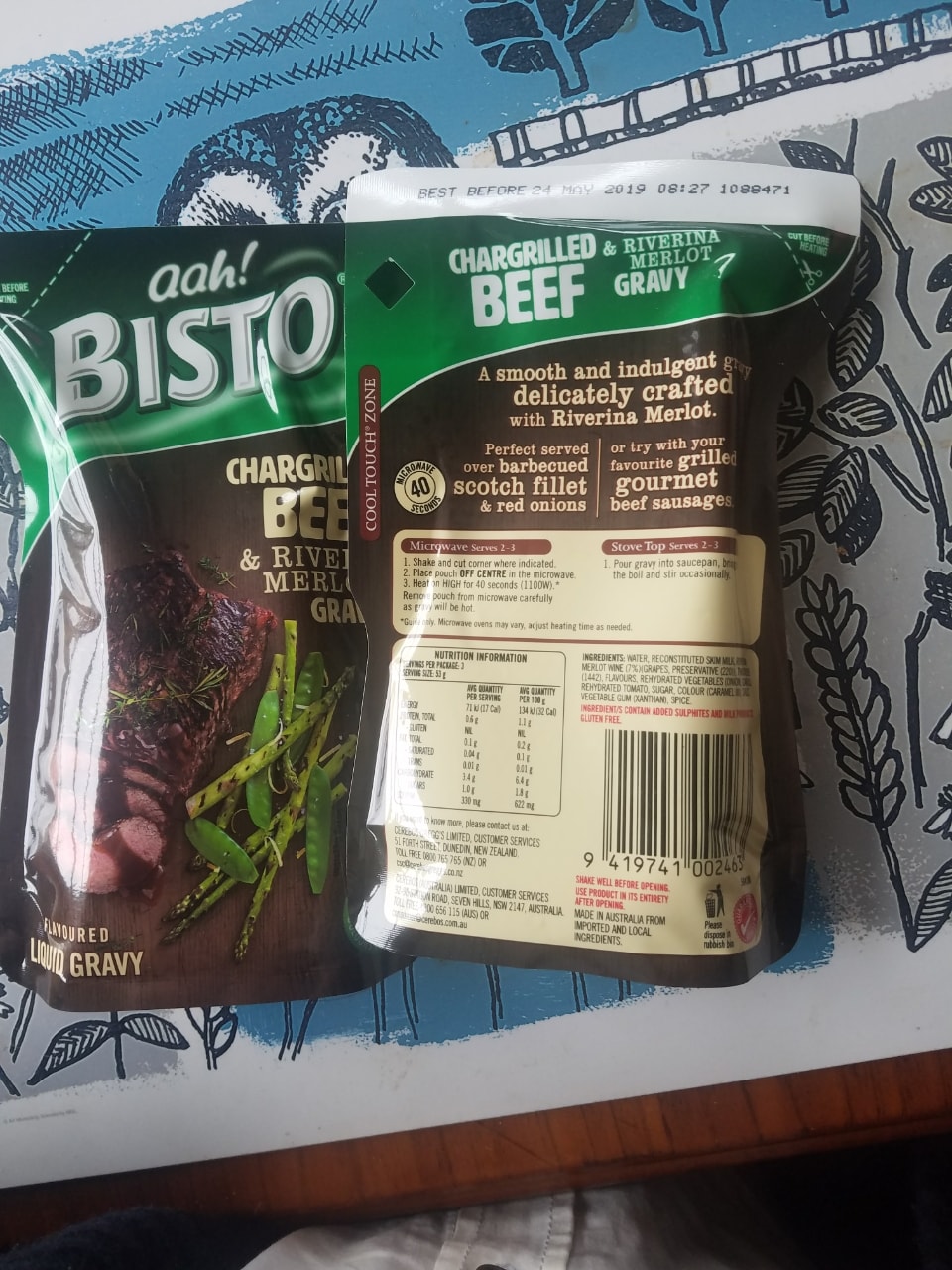 Unopened beef gravy packets OLIO