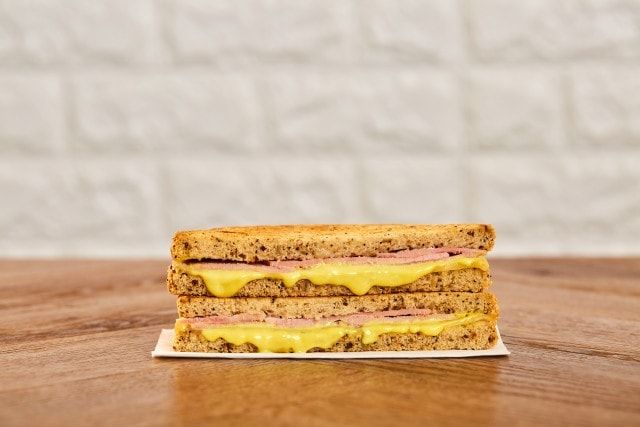 Pret Toastie Ham, cheese and mustard OLIO