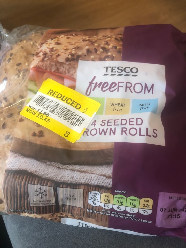 Tesco free from seeded brown roll OLIO