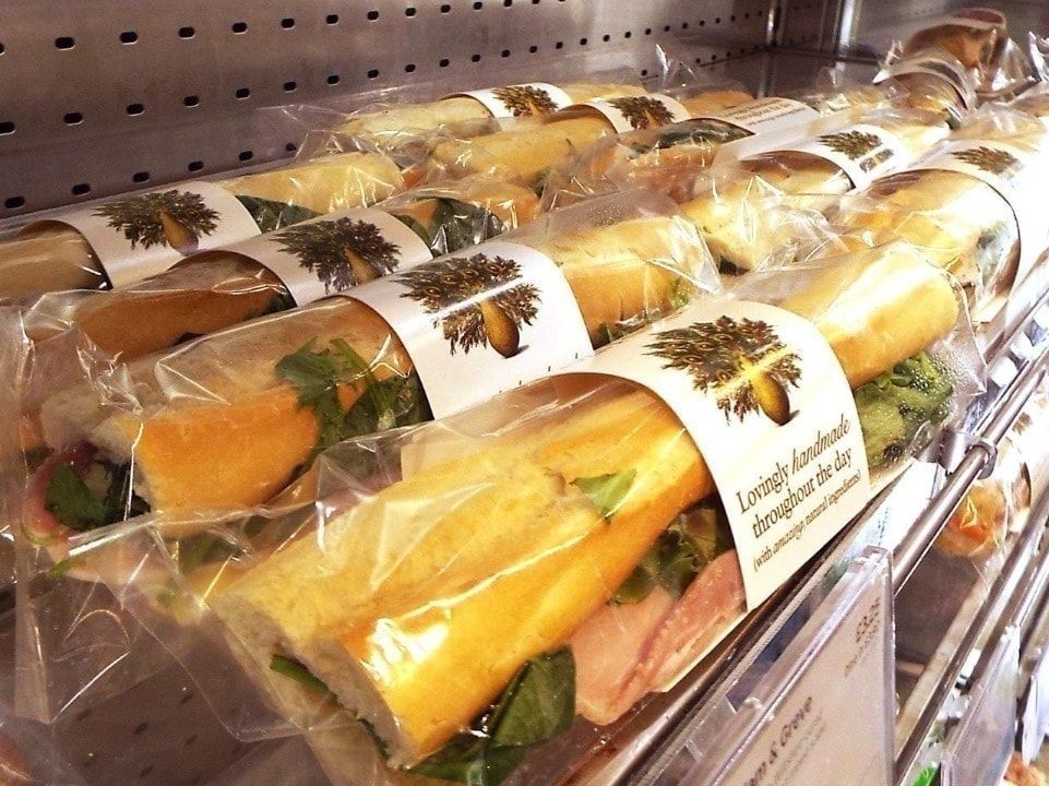 Pret Tuna Mayo Baguette OLIO