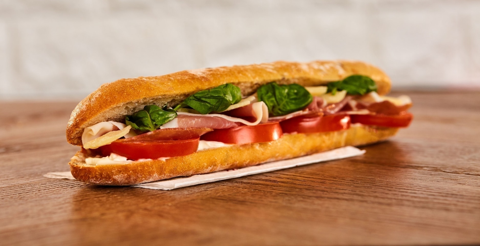 Pret italian prosciutto baguette OLIO