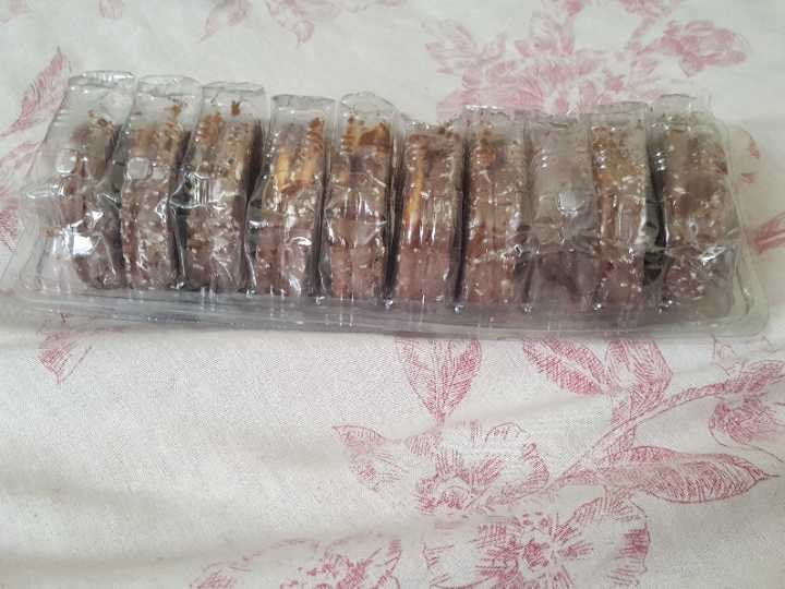 Pack of (9) Chocolate Wafer, Mallow and Jam Biscuit things OLIO