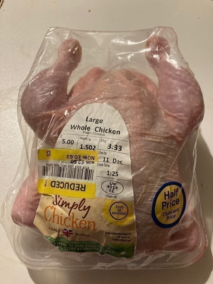 Tesco Simply Chicken Large Whole Chicken OLIO