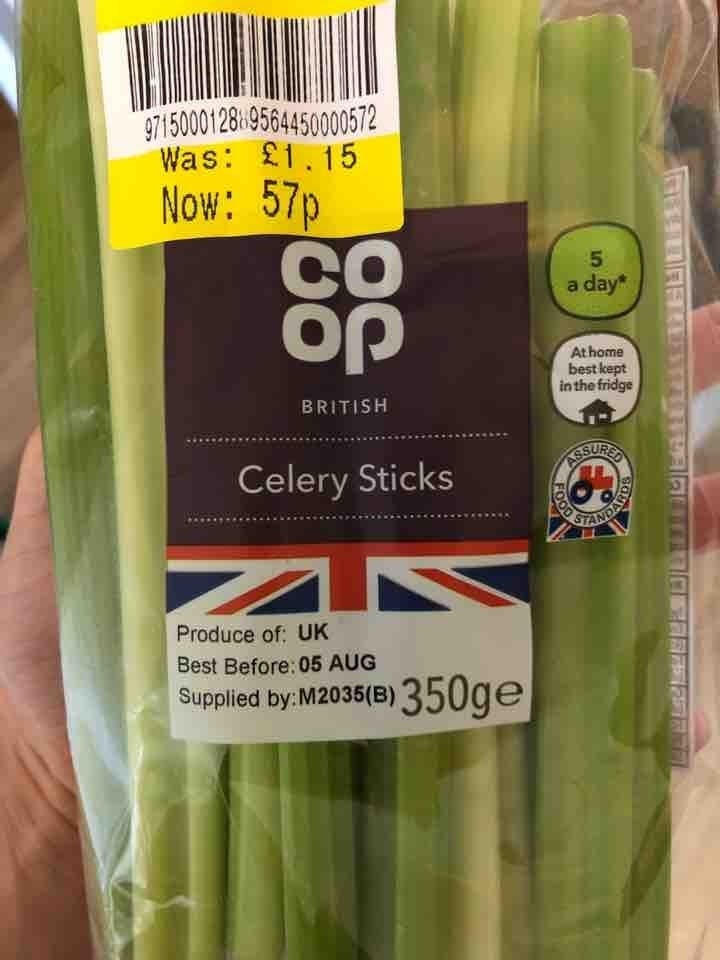 Celery sticks 