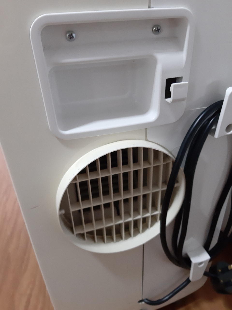 Exhaust pipe for europace portable aircon. EPAC12C OLIO