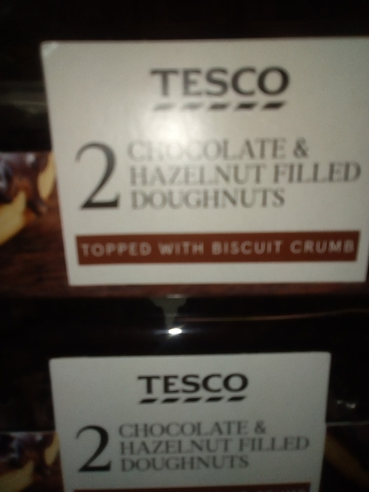 Tesco 2 chocolate and hazelnut filled Donuts OLIO