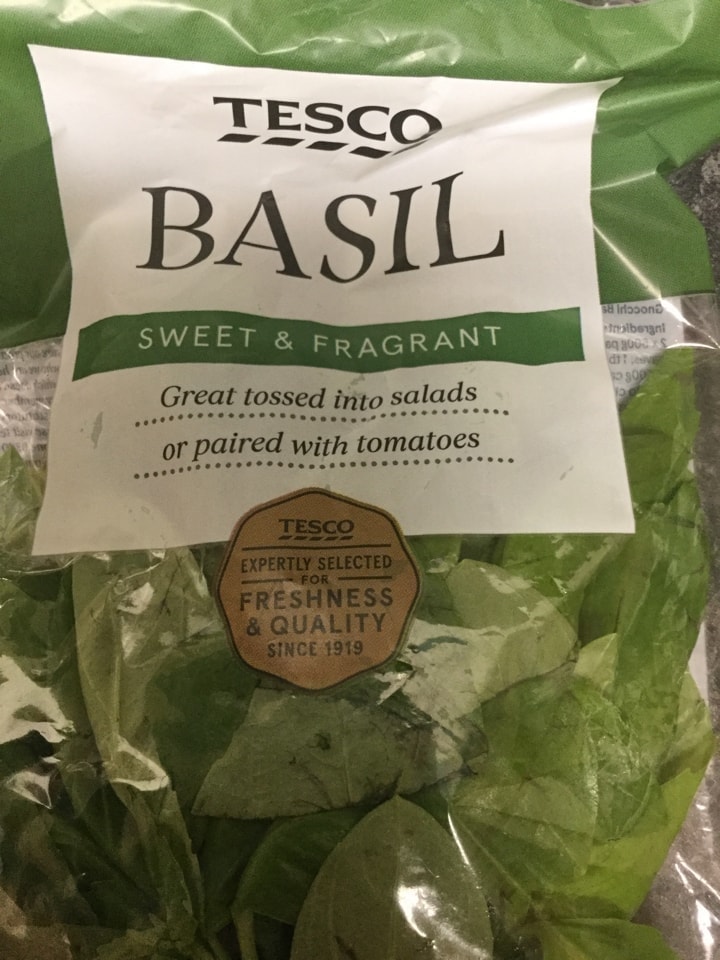 Tesco basil OLIO