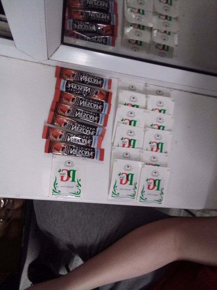 Download Tea and coffee bundle Picture is back to front. - OLIO