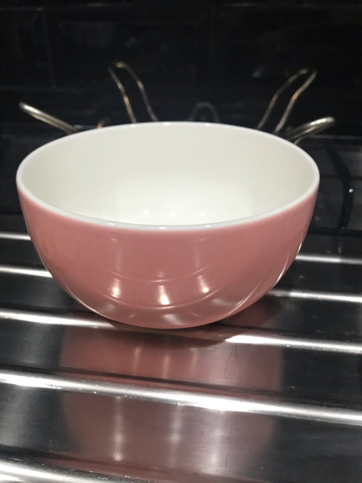 Pink ceramic bowl OLIO