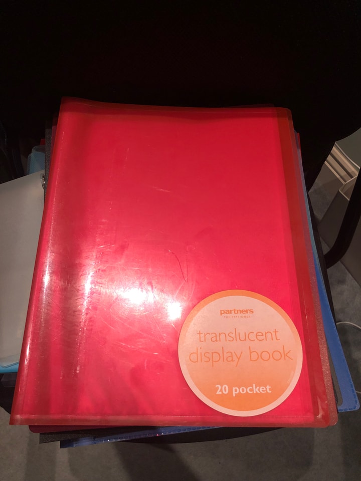 Selection of document ring binders and plastic document wallets OLIO