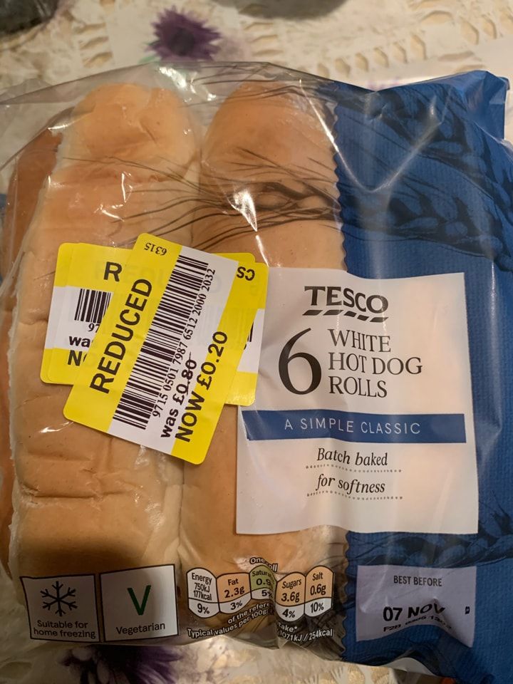 Tesco bread rolls OLIO
